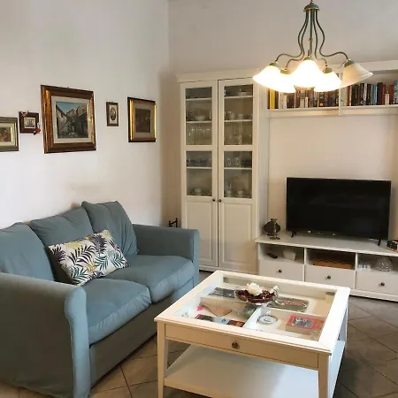 Casa Rosa Villa Cecina (Livorno)
